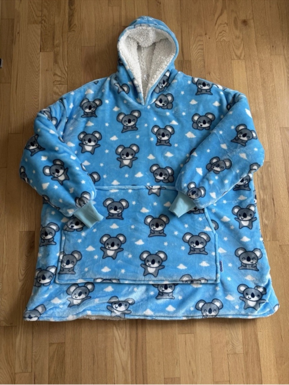 Cozy Kids Blue Koala Sherpa-Lined Hoodie Blanket